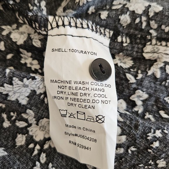 Floral Black and White Women's Dress - Picture 5 of 7